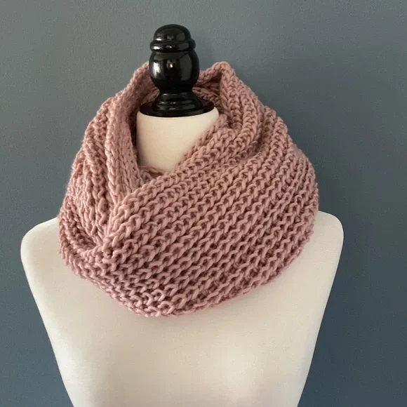 NWT Infinity Scarf - Picture 3 of 8